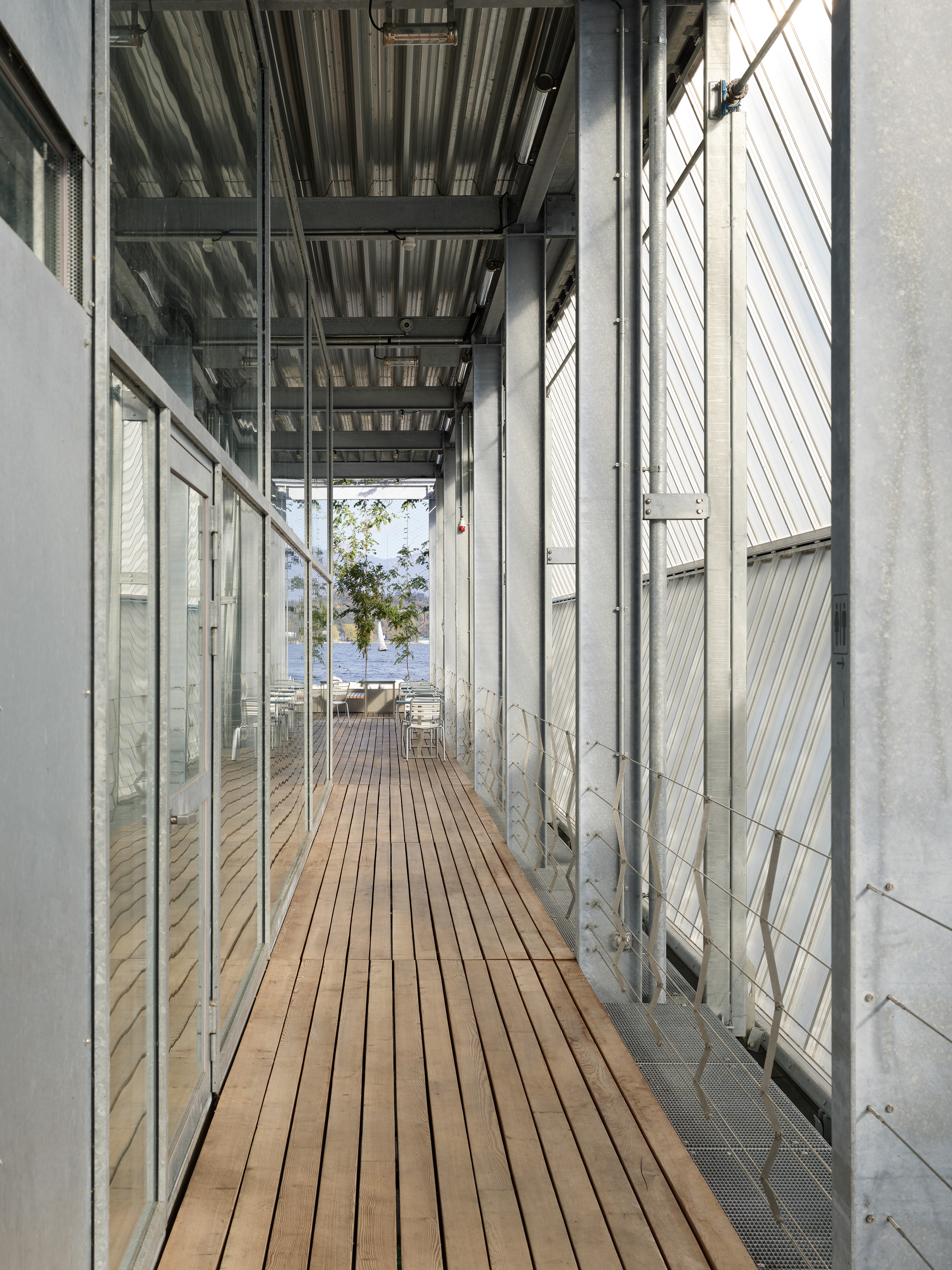 Ahp0061 AIQ4 012522 J3